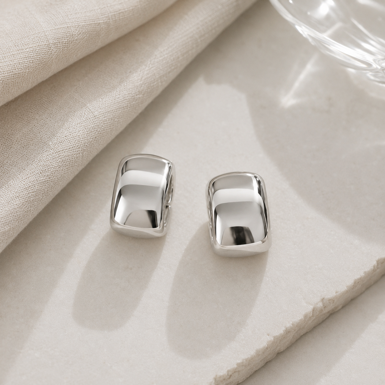 Brookes Curved Stud Earrings – Silver