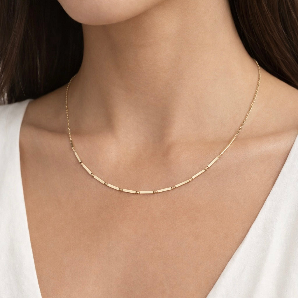 Emmie Necklace – Gold
