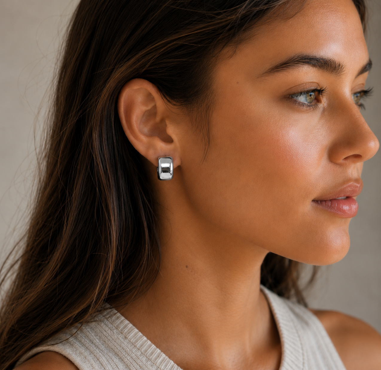 Brookes Curved Stud Earrings – Silver