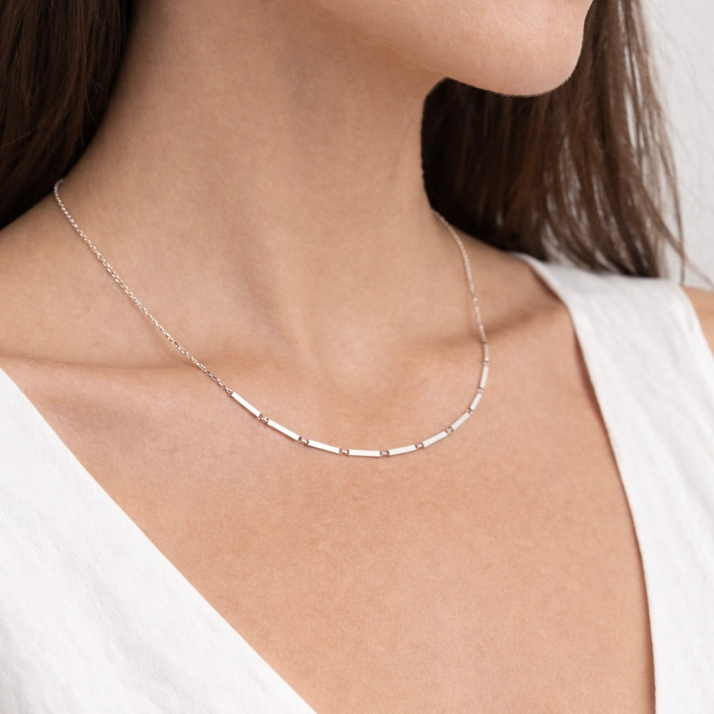 Emmie Necklace – Silver