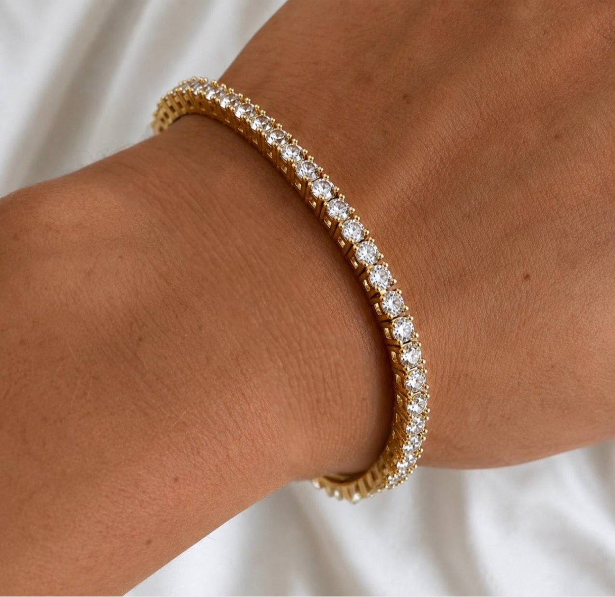 Mia Tennis Bracelet – Gold
