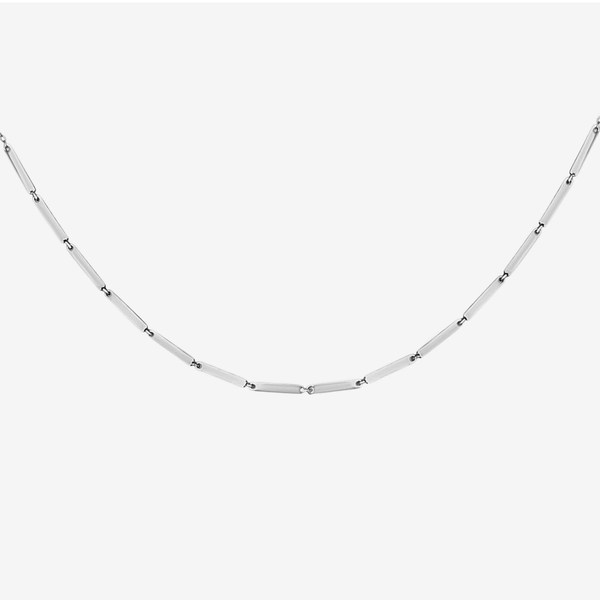 LUXXY Jewelry Emmie Necklace, sterling silver plated